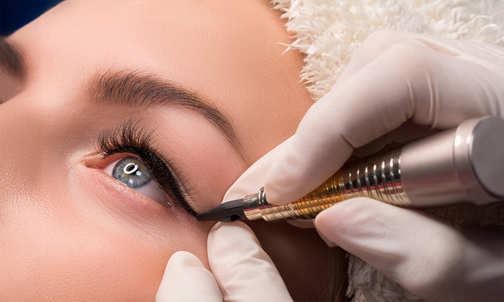 Kalıcı Makyaj Eyeliner